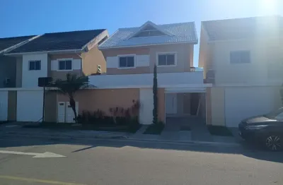Linda casa  a venda em vargem pequena com 5 quartos 4 suítes, 1 quarto no terreo em cond. clube !