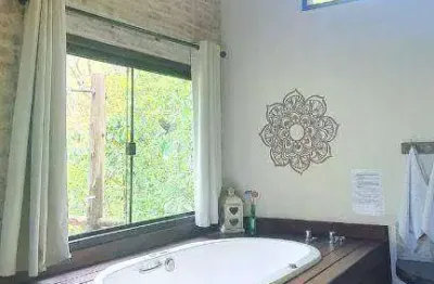 Chácara, 20200 m² em são francisco xavier com casa sede e dois chalés