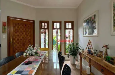 Casa com 3 dormitórios à venda, 96 m² por R$ 670.000,00 - Vila Branca - Jacareí/SP