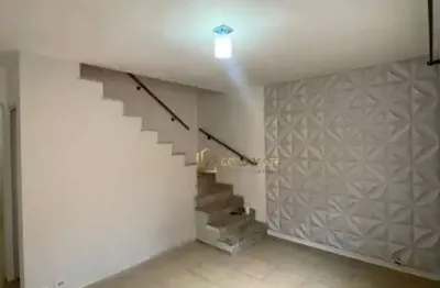 Sobrado em condomínio à venda na vila ré – 2 suítes e 1 vaga fixa