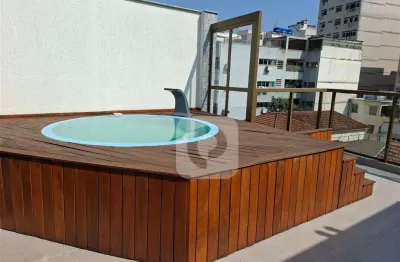 Cobertura com 3 quartos e piscina, a 3 minutos do tijuca tênis clube.