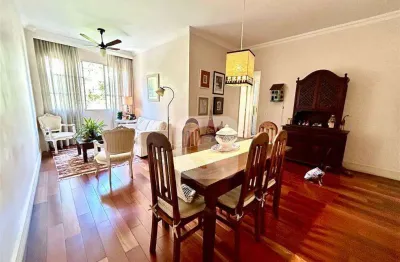 Apartamento próximo ao metrô sans pena de 3 quartos , dependência e vaga de garagem .