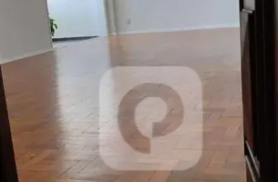 Aconchegante apartamento na tijuca 3 quartos com vista livre com vaga.