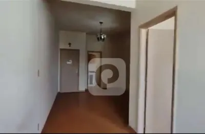 Excelente sala e quarto na  rua santo afonso, metrô saens pena!!!