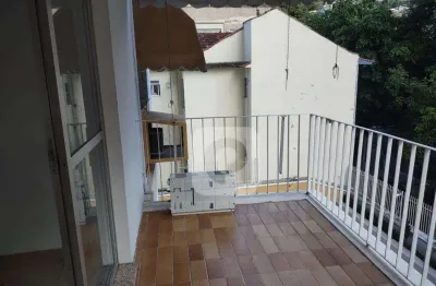 Tijuca junto a praça saens pena, apartamento 2 quartos excelente.