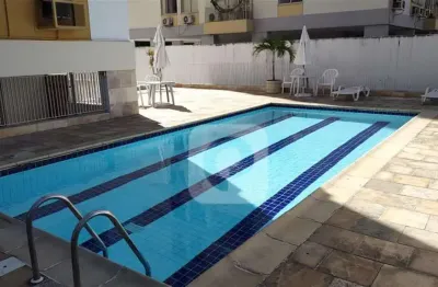 Tijuca junto a praça saens pena, apartamento 2 quartos excelente.