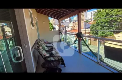 Vendo  excelente    casa     triplex luxo  no andaraí com área gourmert