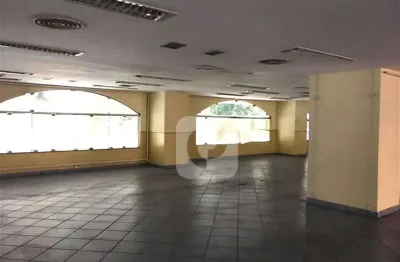 Loja de 300m² - centro, andar inteiro! o sonho dos seus negócios!
