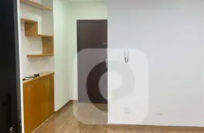 Excelente comercial no centro do rio próximo vlt, comércio e restaurantes