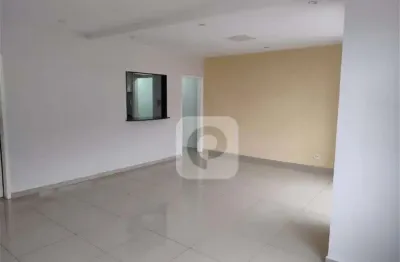 Excelente apartamento na Praça Barão de Drumond centro de Vila Isabel