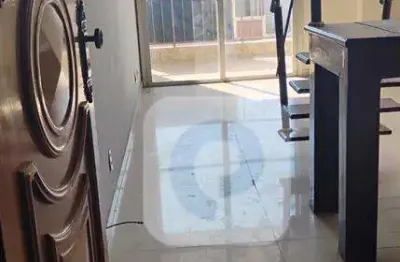 Cobertura três quartos com vaga escriturada / meier