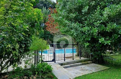 Casa de Condomínio com 4 Quartos à venda, 240m² - Alto da Boa Vista