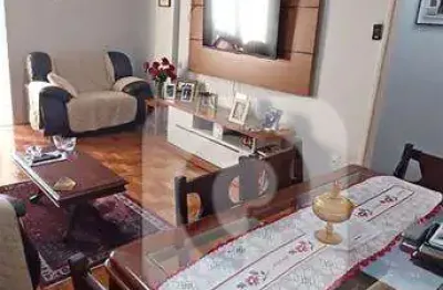 Apartamento de 4 quartos  com janelas acústicas (silencioso)