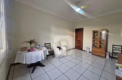 Apartamento de dois quartos com vaga. metro são francisco xavier.