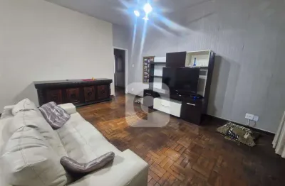 Apartamento de três quartos (109 m²), metrô a 5 minutos da afonso pena.