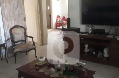 Apartamento duplex tipo de casa, com 4 quartos e 227m², no andaraí