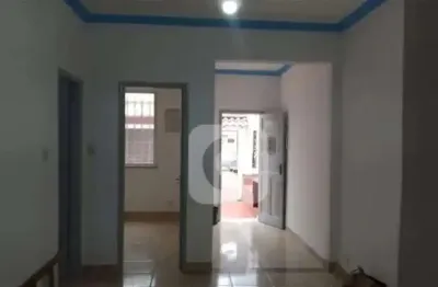 Casa de vila 90m²  2  quartos + dependência com banheiro no andaraí
