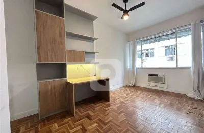 Apartamento 2 quartos todo reformado a 5 minutos do metrô!!!