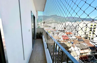 Apartamento de 2 quartos,suite,  varanda , andar alto e com vaga de garagem .