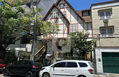 Tijuca - casa -sobrado triplex com 476 m2 total, com 4 apartamentos independentes