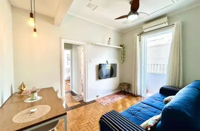 Apartamento de 2 quartos, sol da manhã ,  ao lado do metrô afonso pena .