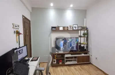 Excelente imóvel com suíte canadense e sala com dependência revertida na rua do matoso.