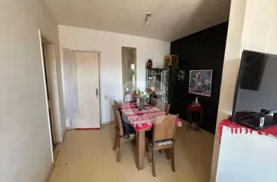 Apartamento na Tijuca – 2 Quartos com Varanda, Vaga e Infraestrutura de Clube
