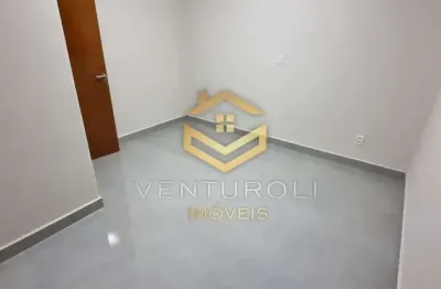 Ampla casa com 3 quartos, suíte, garagem para 3 carros e quintal espaçoso !