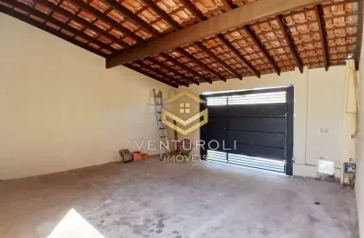 Casa  ampla com 182 m² de área construída e 4 quartos