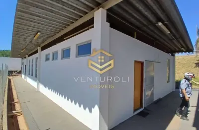 Galpão ao lado da rodovia com 507 m² e 2.523 m² de pátio