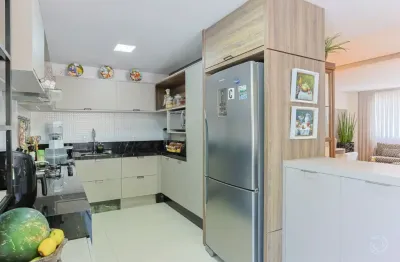 Casa 3 suítes no córrego grande ampla e com excelente localização