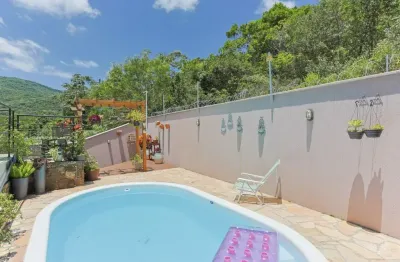 Casa 3 suítes no Córrego Grande Ampla e com excelente localização