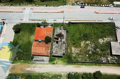 Terreno com obra iniciada á 360m da praia de mariscal