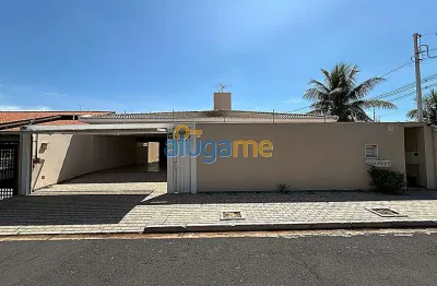 Casa no Mançor Daud com 4 suítes e varanda gourmet, próximo ao Hospital Austa.