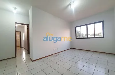 Apartamento na boa vista com 2 dormitórios (1 suíte), 1 vaga, portaria e elevador.