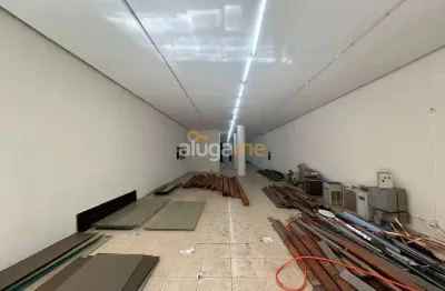 Salão comercial no centro com 352 m² a 01 quadra do fórum, na rua voluntários de são paulo.
