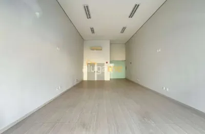 Salão comercial na avenida andaló, com 110 m², estacionamento próprio e acessibilidade.