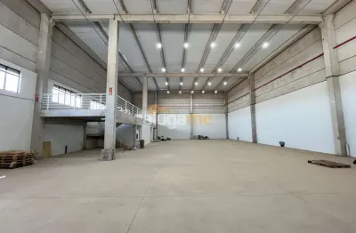 Galpão comercial no pq. ind. tancredo neves (cristo rei) com aprox. 697 m², a 02 quadras da rodovia washington luis.