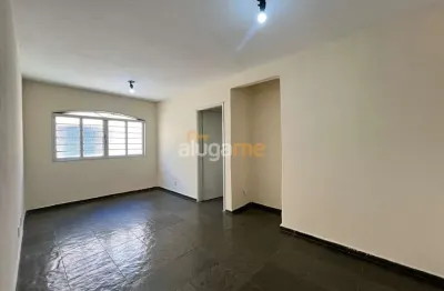 Apartamento na vila são manoel com 02 dormitórios, 02 banheiros e 01 vaga rotativa, no 2º andar (escada).