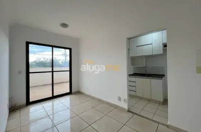 Apartamento no Green Life 02 com área externa privativa, 02 dormitórios e 02 vagas de garagem.