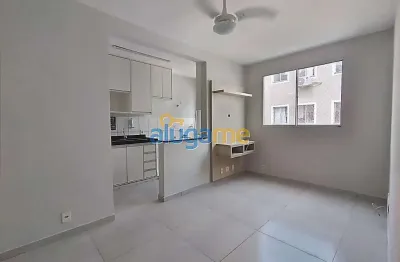 Apartamento no Parque Rio Amazonas, com 2 dormitórios, 1 vaga, rico em armários.