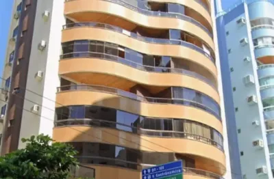 Apartamento mobiliado a uma quadra do mar – balneário camboriú