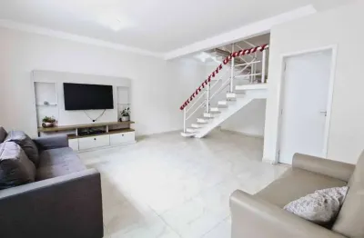 Sensacional sobrado para venda em parada inglesa com 3 quartos, sendo 2 suítes, 180m²