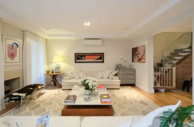 Sensacional duplex para venda em pacaembu com 4 quartos, sendo 4 suítes, 278m²