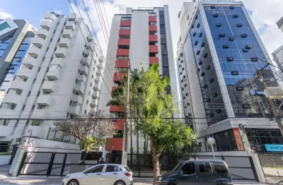 Elegante apartamento para venda em Moema com 3 quartos, sendo 1 suíte , 120m²