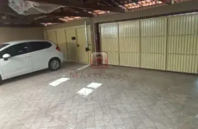 Interlagos | Sobrado amplo com área gourmet, piscina e excelente valor