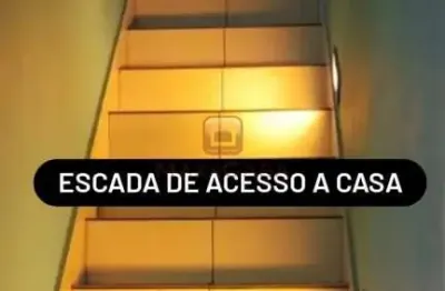 Casa assobradada à venda c/ 3 quartos 4 vagas em Jardim Primavera