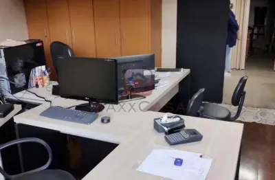 Sala comercial para alugar na Avenida do Rio Bonito, --, Veleiros, São Paulo