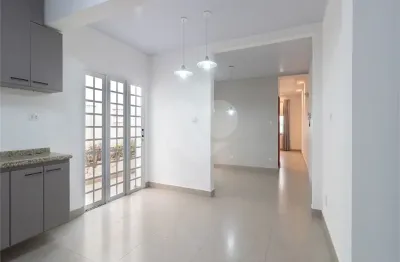 Casa em condomínio fechado com 3 quartos à venda na Rua Aimberê, 445, Perdizes, São Paulo