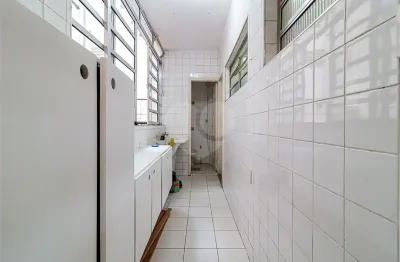 Apartamento com 3 quartos para alugar na Rua Cincinato Braga, 414, Bela Vista, São Paulo